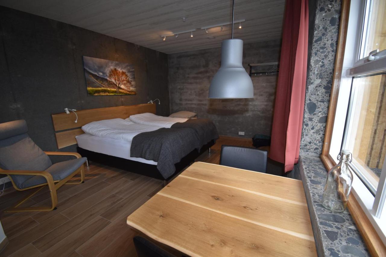 The Potato Storage Motel Svinafell Buitenkant foto